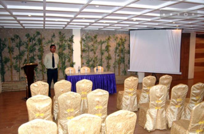 Hotel Radiance Bhilwara Екстер'єр фото